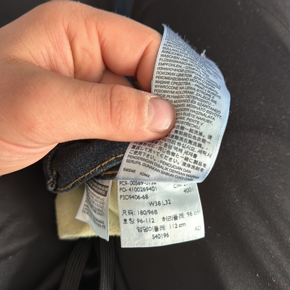 Men's Levi 550 Straight Jeans 38 x 32 - 4996 (s40196) - Picture 4 of 5